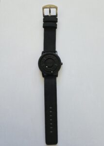 Slika PINTIME SL28 sportski kvarcni sat s magnetskom suspenzijom, kožni remen, prednja strana